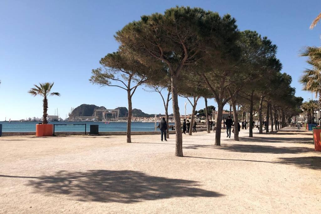 Blue Summer Vibes Mini Studio For Two, Ac, Parking, Beach At 50M, Spa Access -2 La Ciotat Eksteriør billede