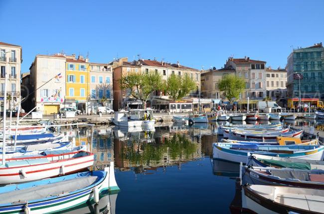 Blue Summer Vibes Mini Studio For Two, Ac, Parking, Beach At 50M, Spa Access -2 La Ciotat Eksteriør billede